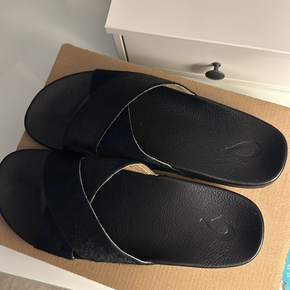 ❤️OluKai Kipe’a Oho Slides❤️ - Picture 7 of 8